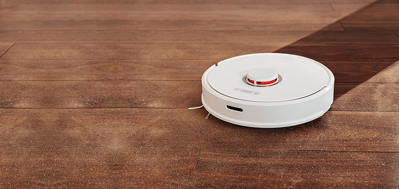 robot aspirateur pour sols stratifiés