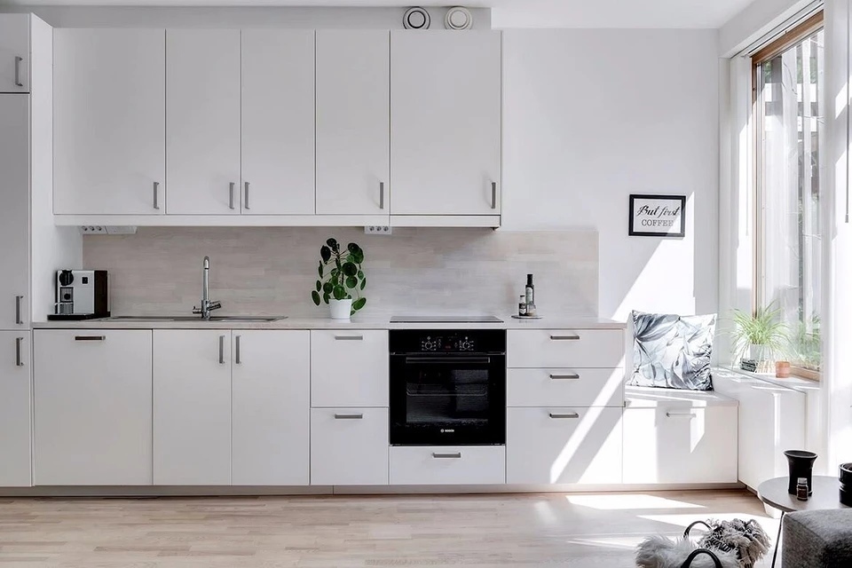 Nuances claires de la décoration et du mobilier