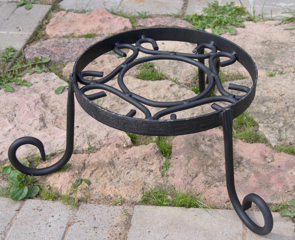 Support pour tandoor.