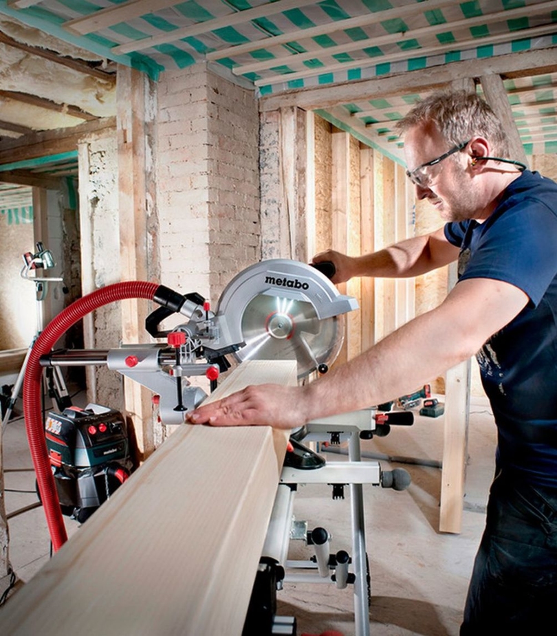 Installer une scie à onglet