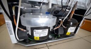 Accumulation d'eau sous le boîtier ou dans la chambre