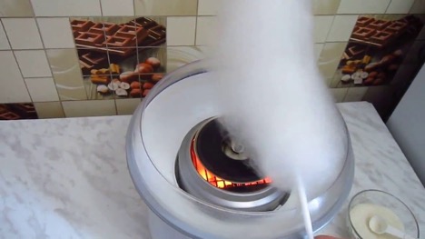 Machine à barbe à papa