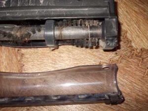 Comment nettoyer les cheveux avec une brosse - 1