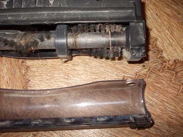 Comment nettoyer les cheveux avec une brosse - 1