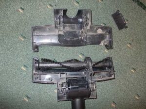 Comment nettoyer les cheveux avec une brosse - 3