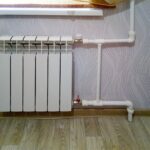 Une canalisation éclate dans l'appartement