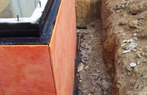 Isolation de la zone aveugle avec de la mousse de polystyrène