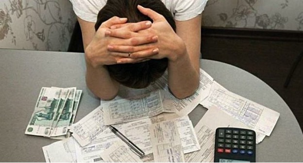 Quels services publics ne peuvent pas être déconnectés en cas de dettes ?