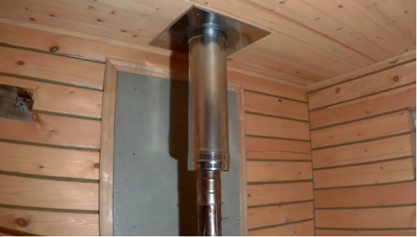 Poêle dans un bain public sur parquet 12